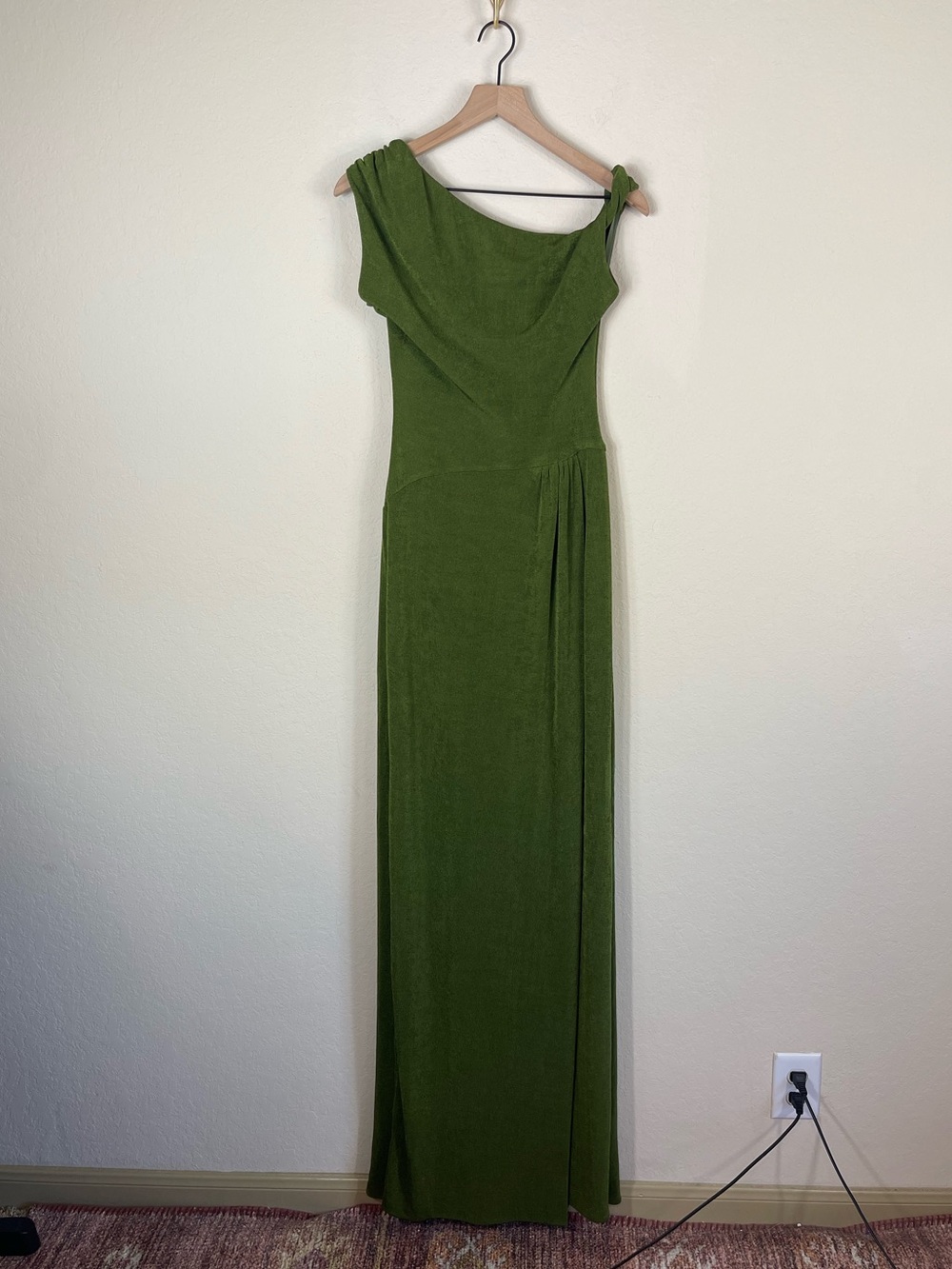 Khanums Slinky Off The Shoulder Maxi Dress in Khaki Size Large NWT - Picture 4 of 11